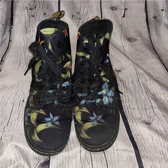 Dr. Martens Hackney Women’s Tropical Floral Canvas Boots US Sz 7 Combat Lace-Up - Picture 2 of 7